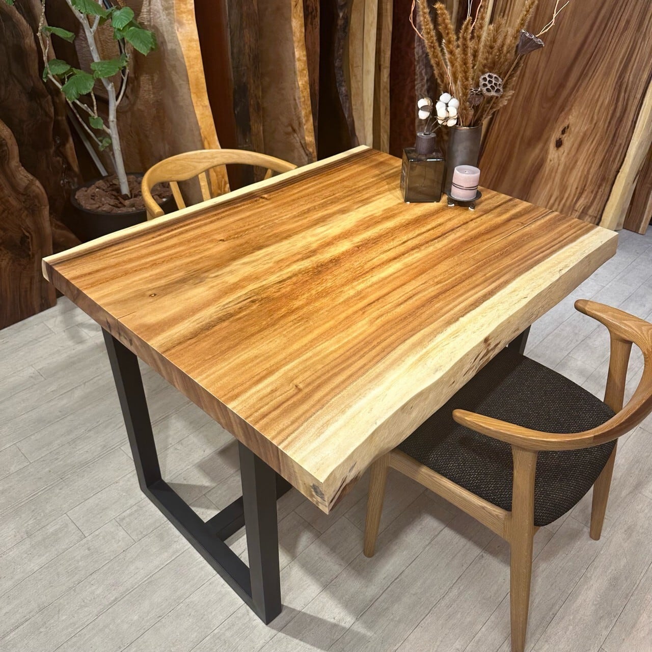 モンキーポッド 一枚板 | 千年家具 - 一枚板 テーブル専門店