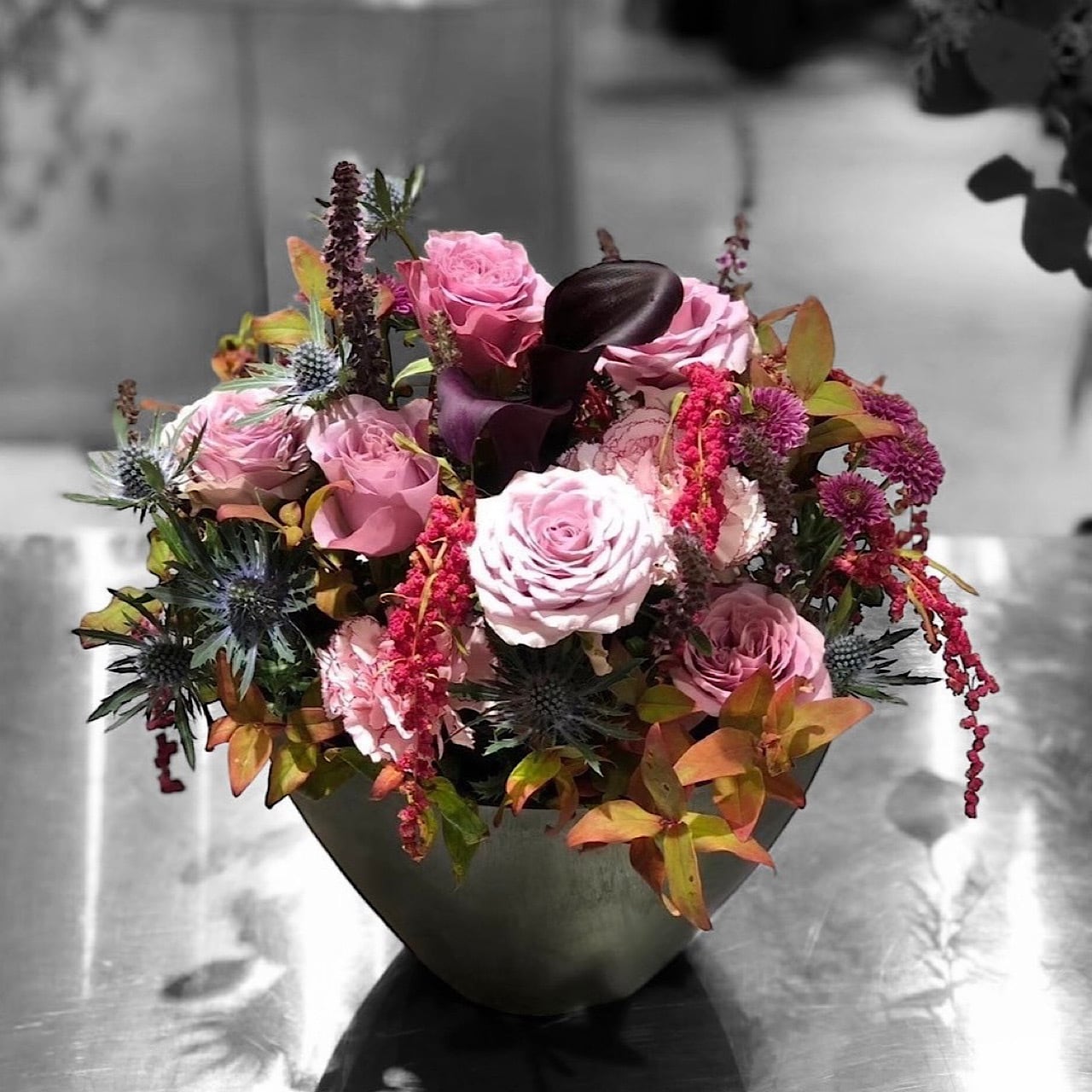 季節のお花アレンジ Elegant（エレガント） | HANA TO TOGE | 花と棘