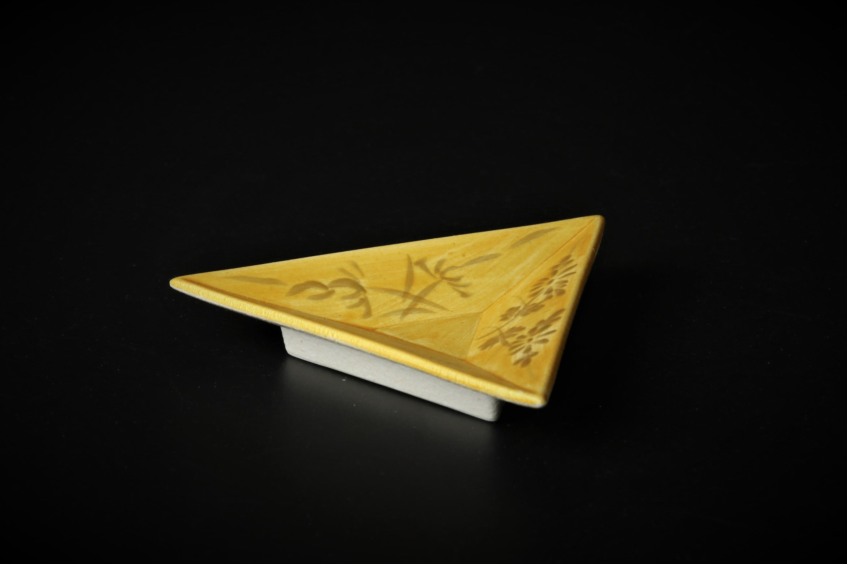 希少　有田焼　小皿　3皿　金縁　金彩　アンティーク 希少 有田焼 小皿 3皿 金縁 金彩 アンティーク