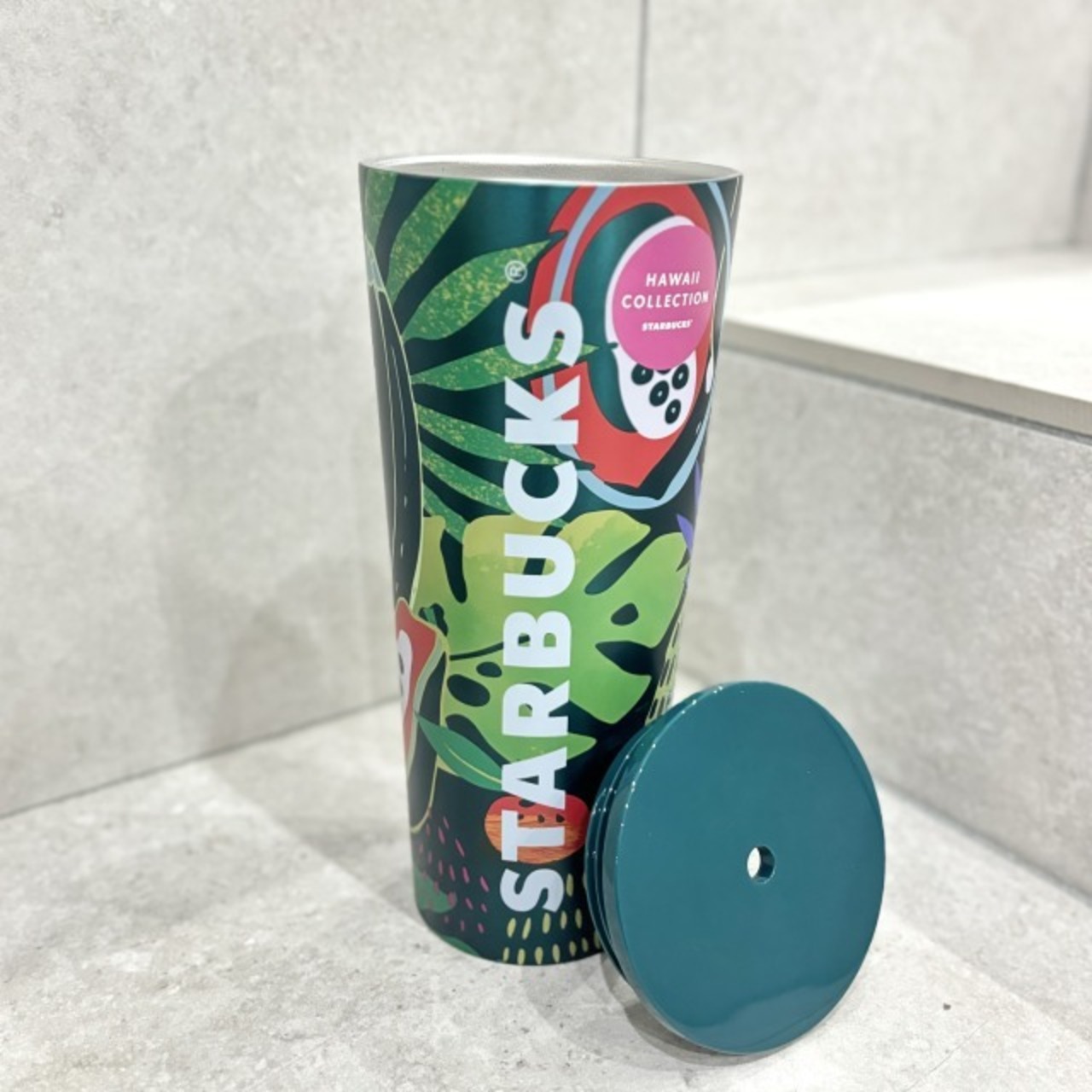 未使用】Starbucks ［スターバックス］ レザー調カップホルダー 赤色 
