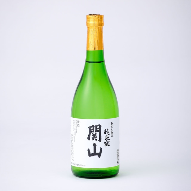 関山　特別純米酒【1.8L】