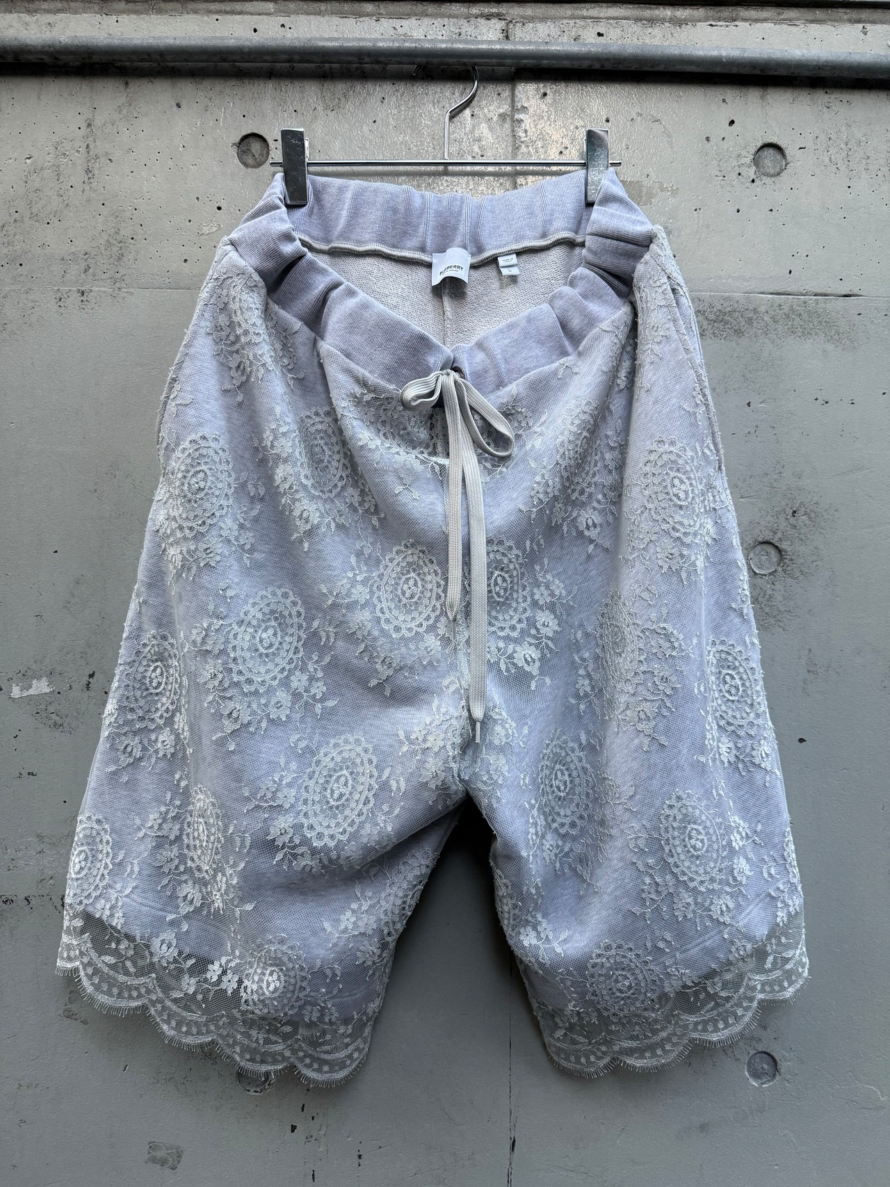 burberry ショートパンツ