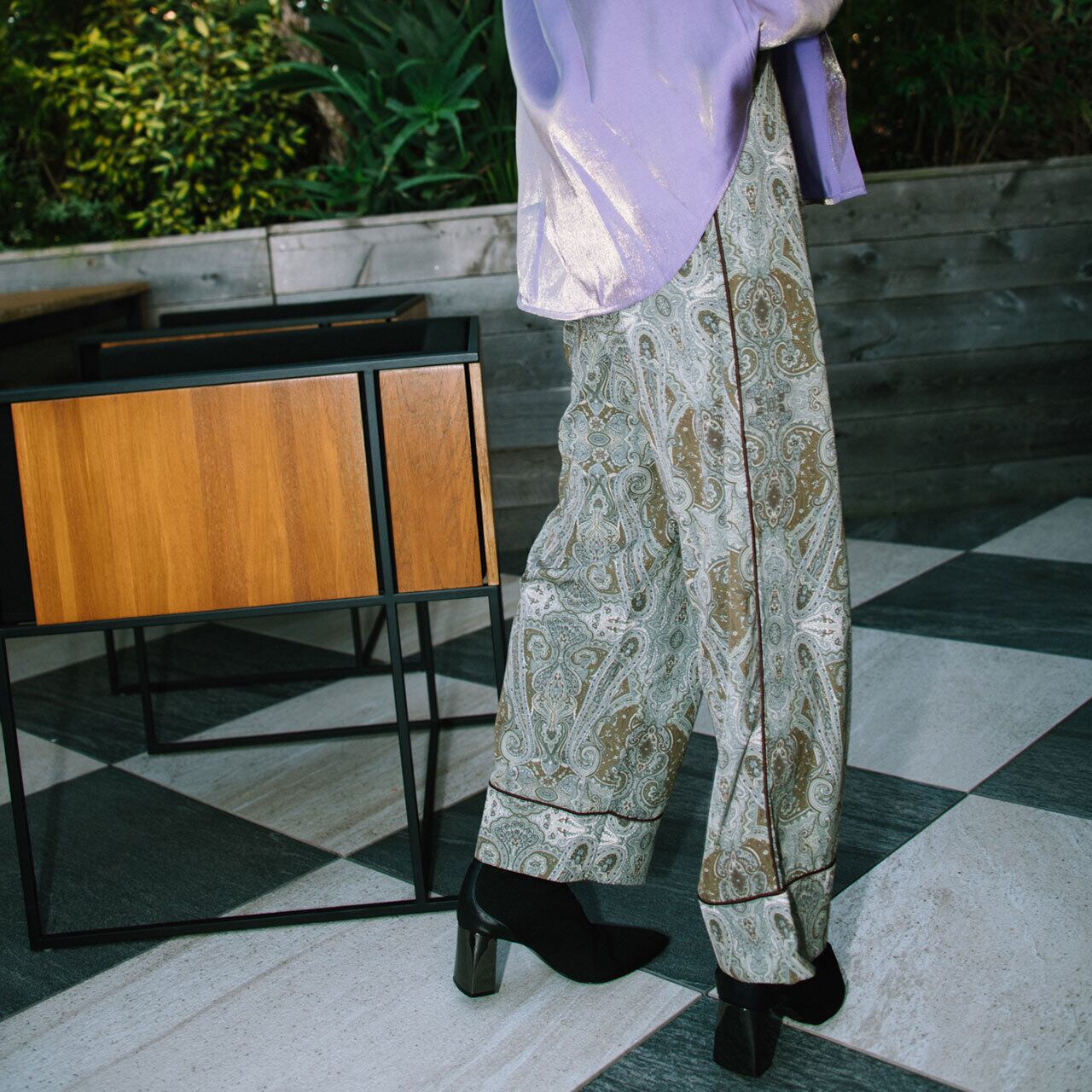 ペイズリー柄 プリントパイピングイージーパンツ