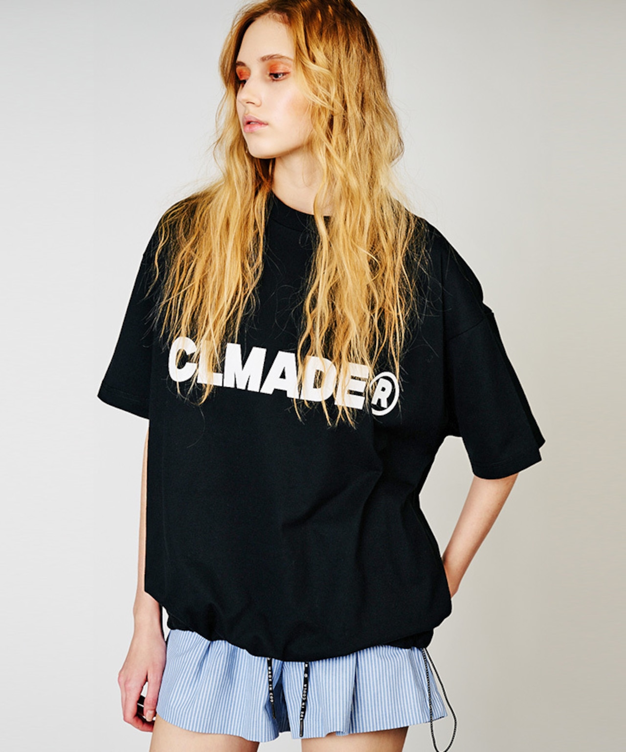 ロゴプリントドローコードルーズTシャツ (BLACK) CQ-48039