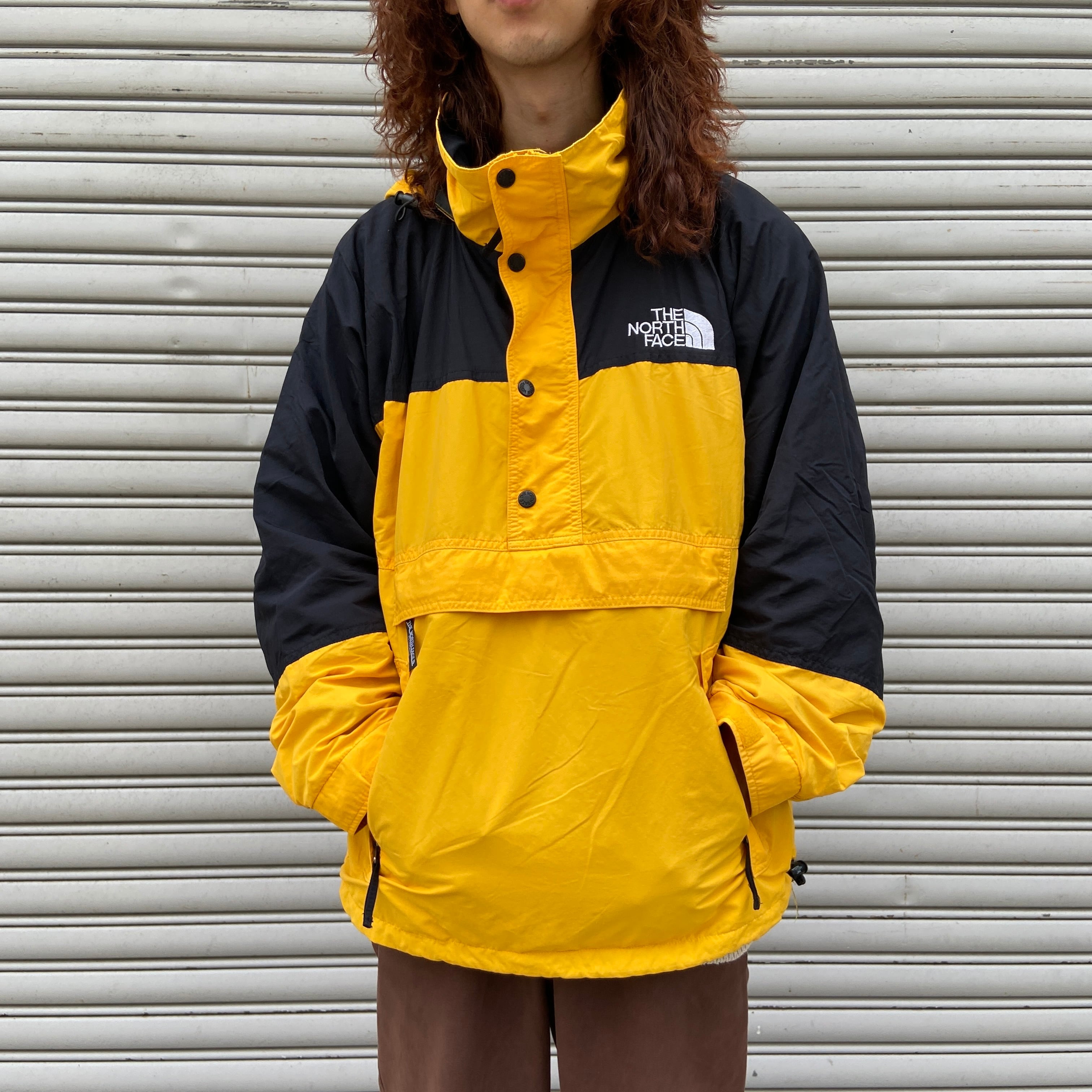 送料無料』THE NORTH FACE アノラックパーカー イエロー×ブラック