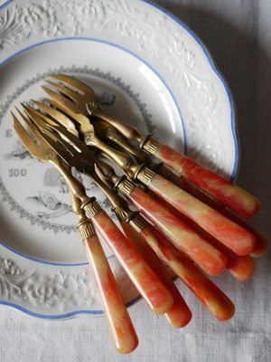 マーブルオレンジ デザートフォーク フランスアンティーク ブロカントのある暮らし