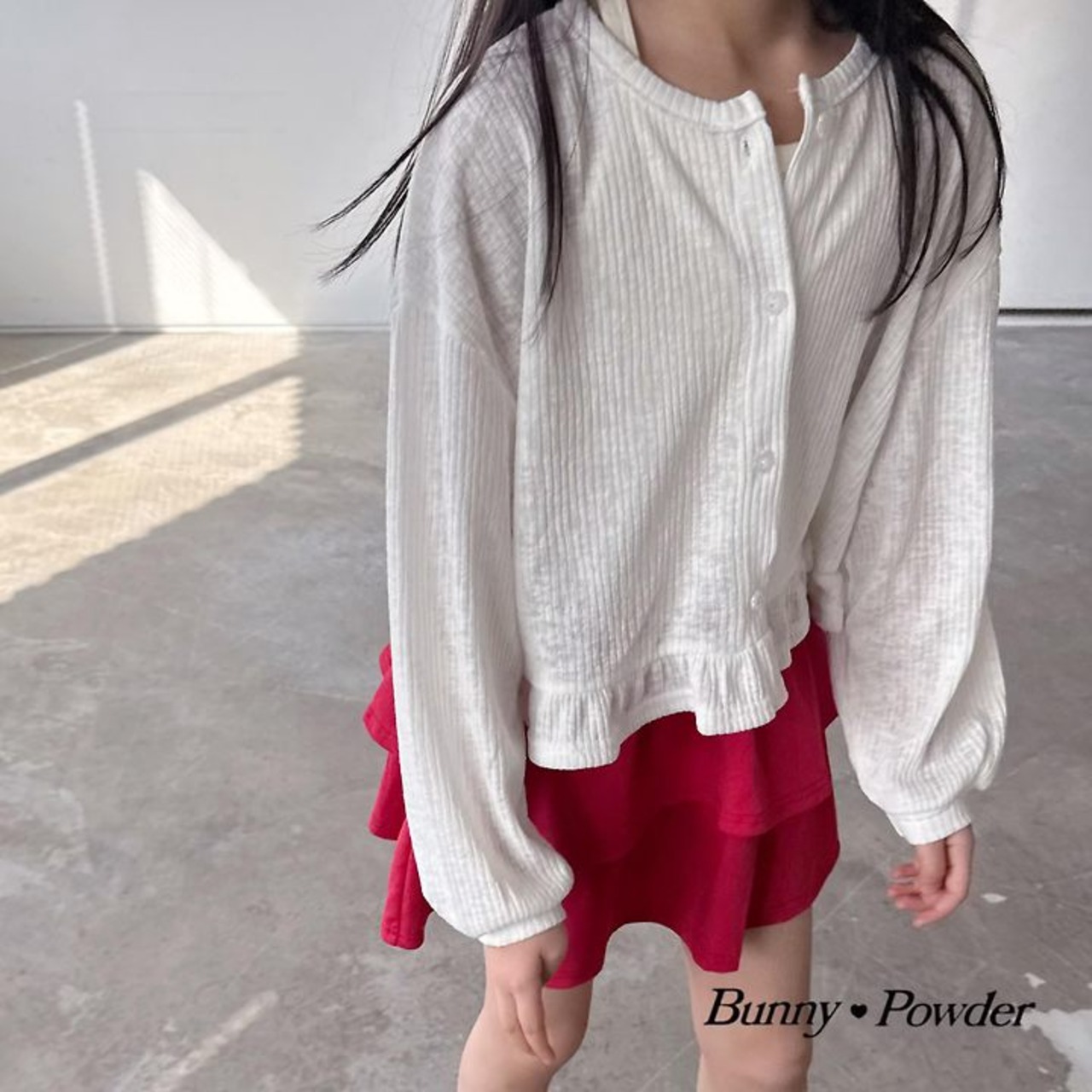 [Bunny Powder] Feature) Flower Button Cardigan / [버니파우더] 기획)꽃단추가디건