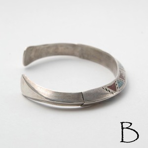 【INDIAN JEWELRY(インディアンジュエリー)】Navajo Tip Inlay Bangle by Ray.B ナバホ チップインレイ バングル Ray.B作