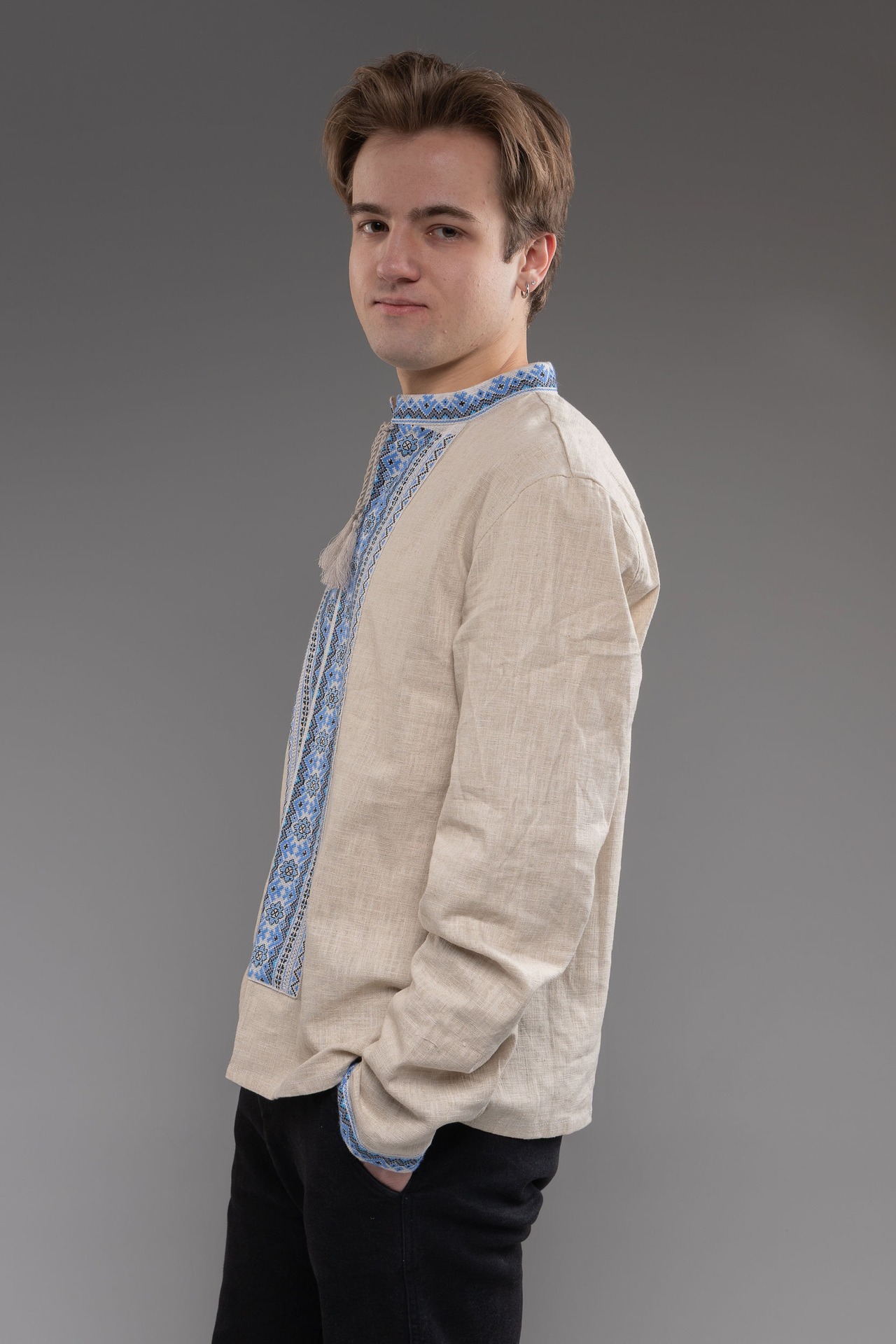 ウクライナ刺繍ヴィシヴァンカ　クロスステッチ手刺繍　Lサイズ　メンズ - 8