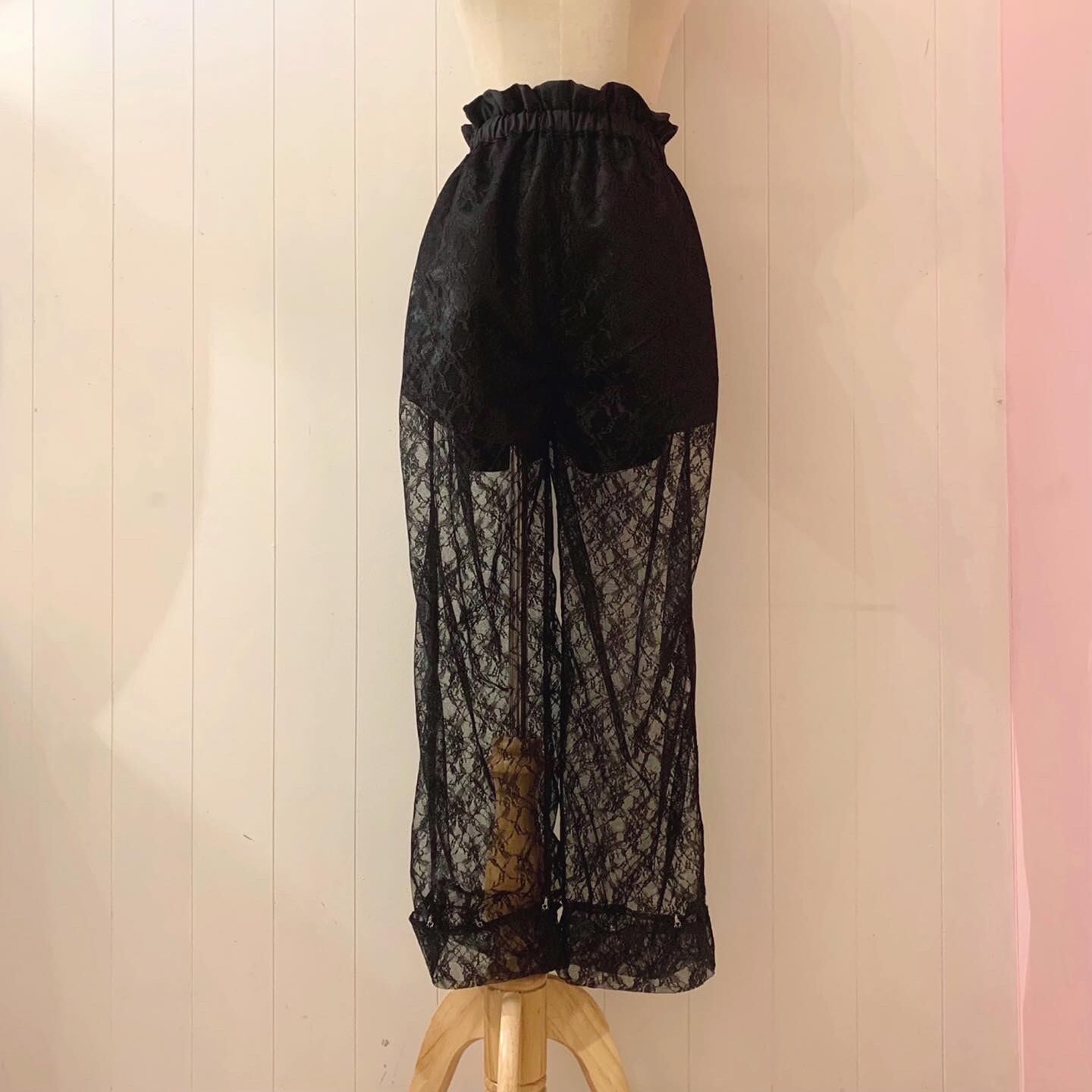 original : heads or tails brother pants BK/RD