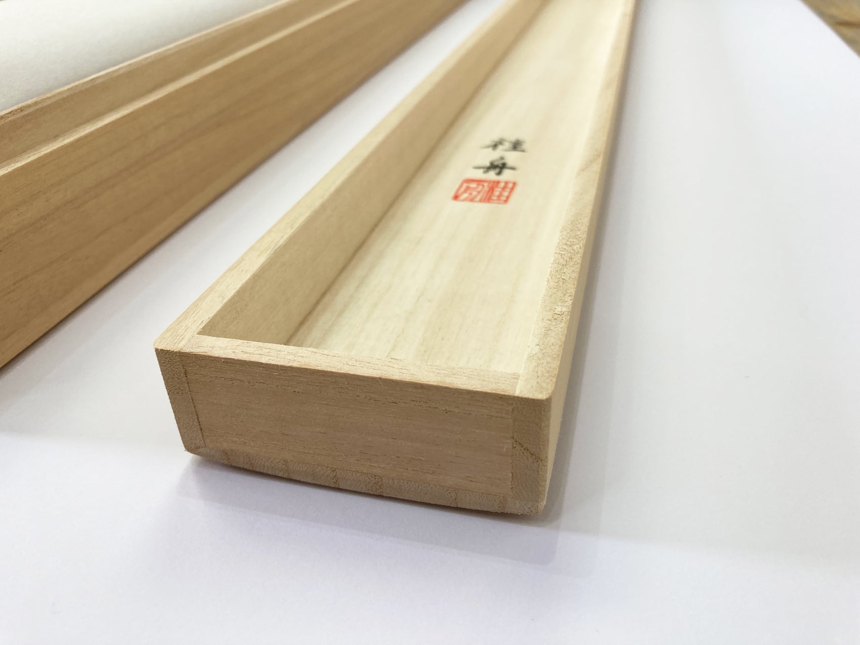 掛け軸-横山大観-蓬莱山-絹本-逸品-複製希少-美品です。 掛け軸-横山大観-蓬莱山-絹本-逸品-複製希少-美品です。 掛け軸