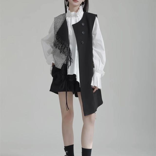 Fringed asymmetrical design gilet C0910