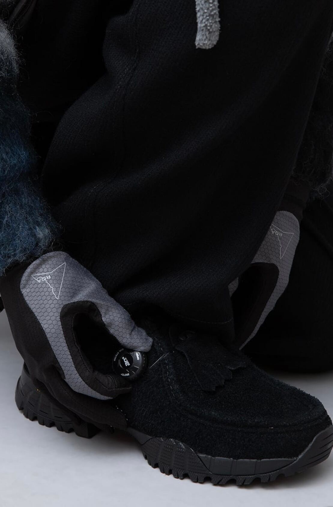 PG”KNOCK2 KTX SHAGGY SUEDE BLACK” | Lapel online store