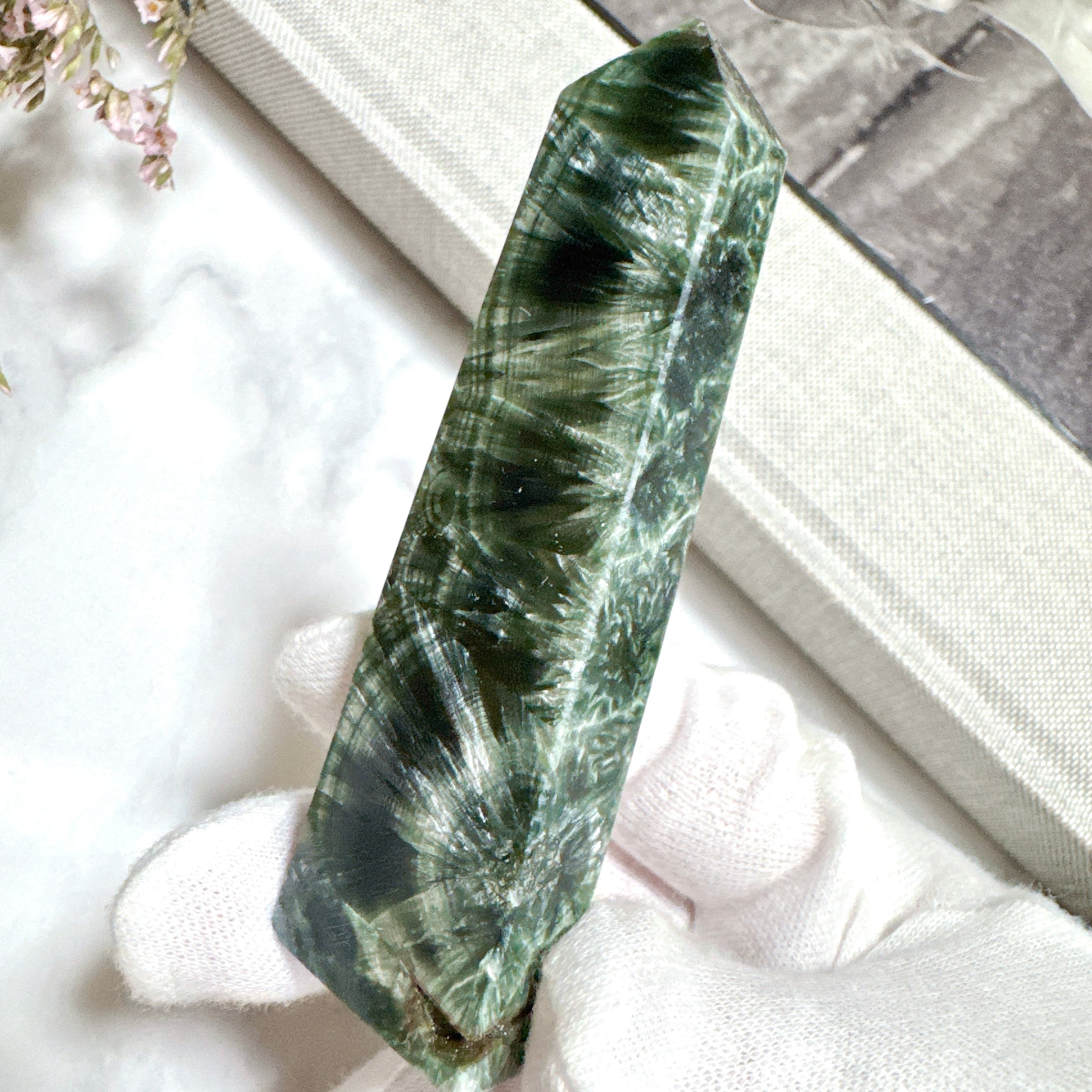 高品質 天使の羽 セラフィナイト タワー ポイント 天然石 | Rinolis