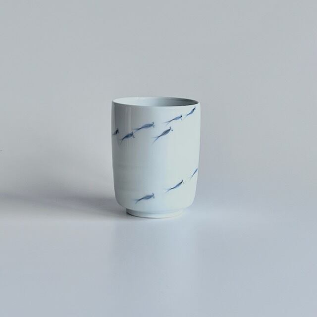 渦メダカ 湯呑(青)
