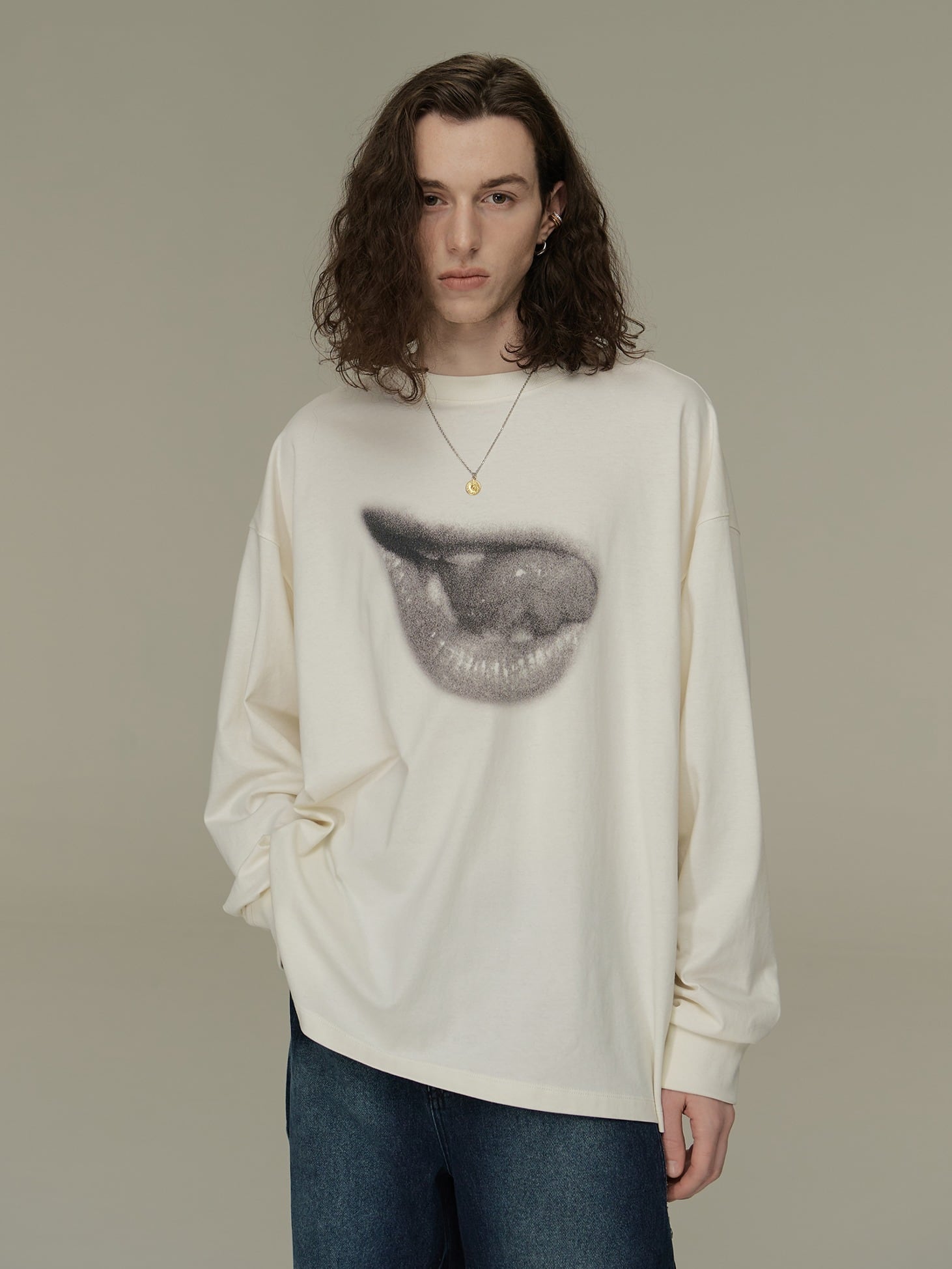 【LESUGIATELIER】ジェニ着用◆ロングスリーブTシャツ◆送料無料 ☆BLACKPINK ジェニー 着用!!【lesugiatelier】Sensual