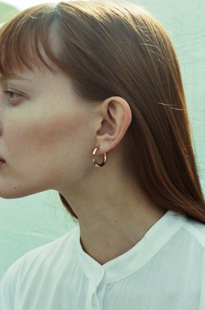 MARIA BLACK マリア・ブラック/ Disrupted 22 Earring (GOLD