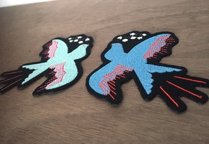 小鳥刺繍ワッペン black [２枚セット]