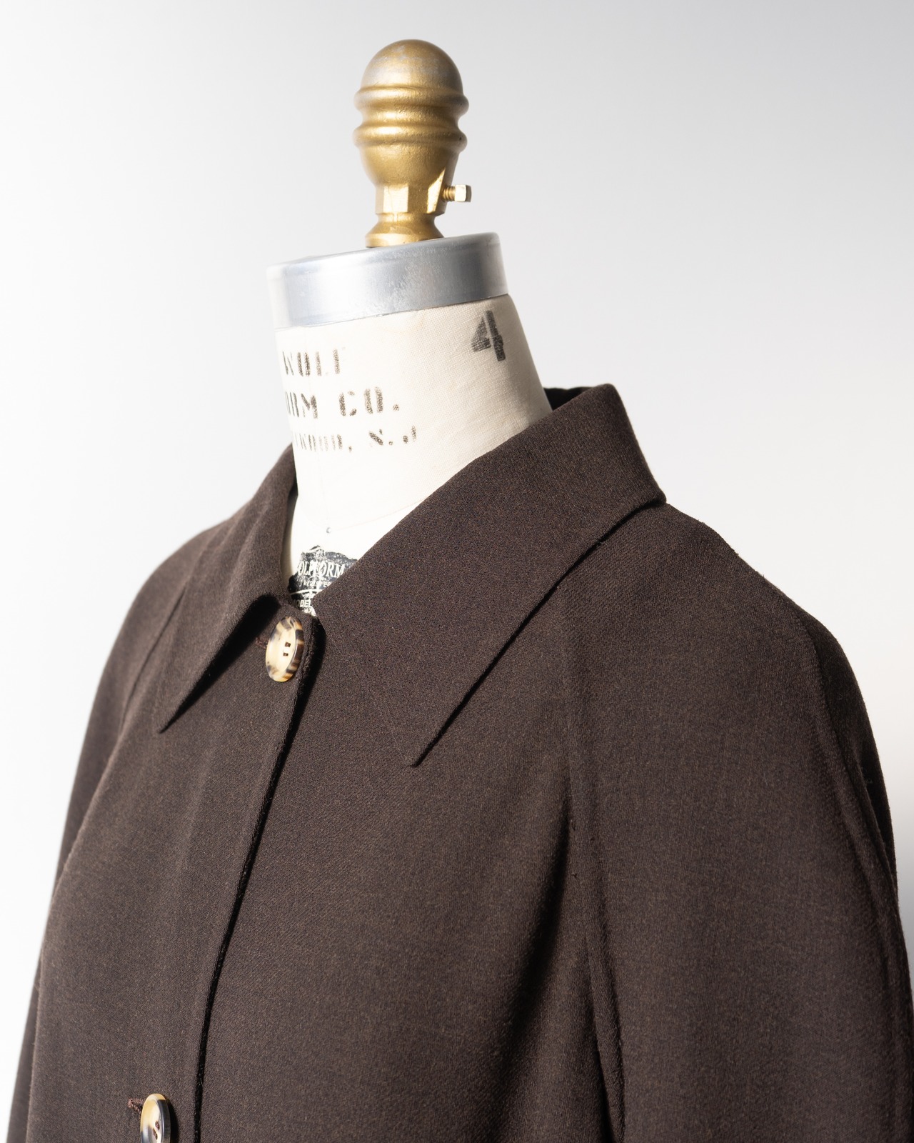 〈CÉLINE 〉Balmacaan coat