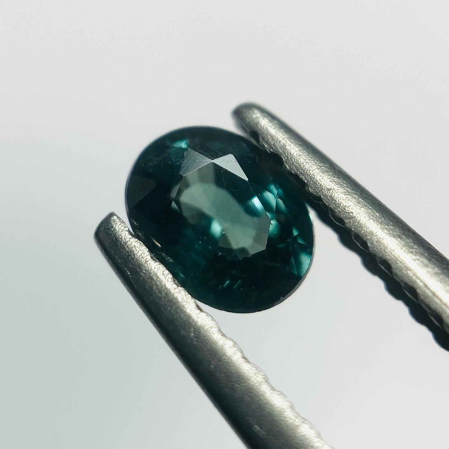 変身する石 ベキリーブルーガーネット4