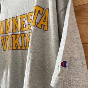 【champion】NFL ミネソタバイキングス ロゴ Tシャツ XL オーバーサイズ チャンピオン US古着