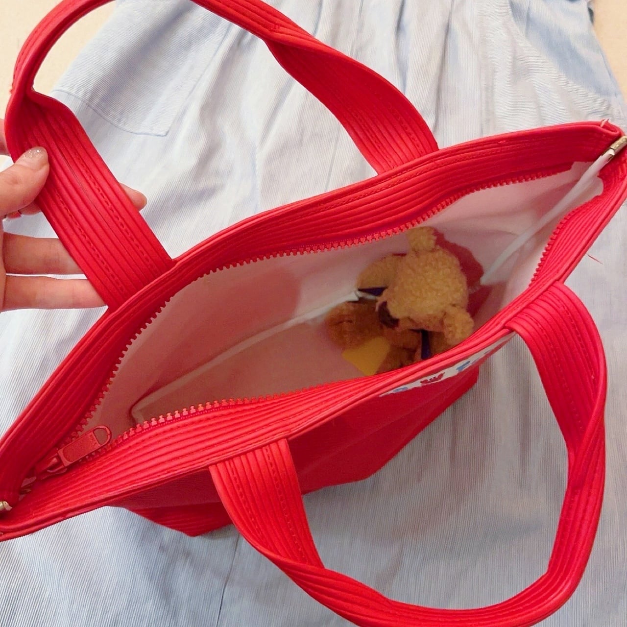 Familiar / red marine tote bag