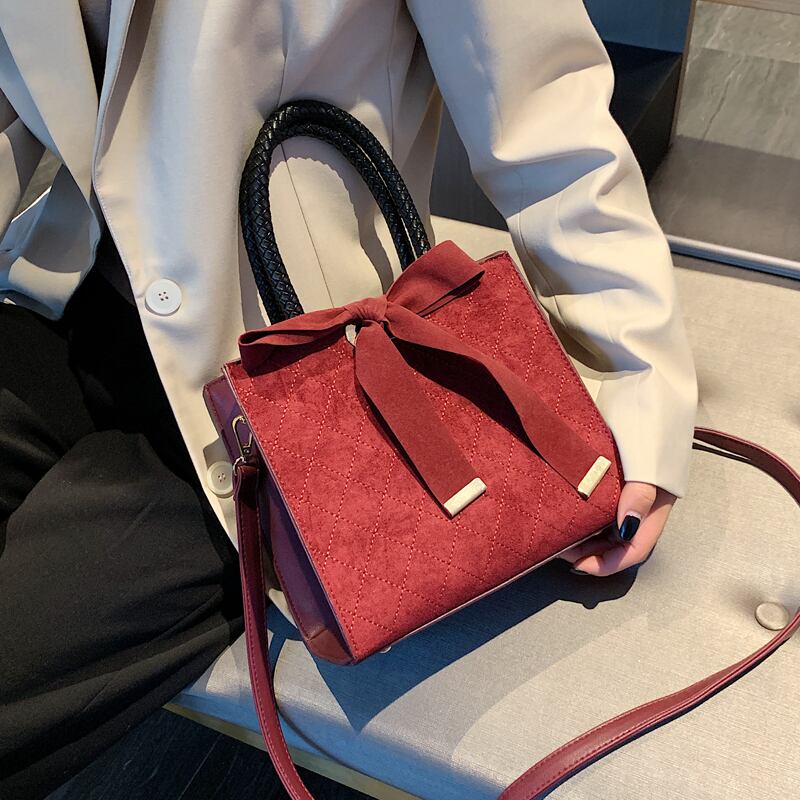 春と夏のつや消しバッグレディースバッグ2020人気の新しいトレンドバージョンのワイルドメッセンジャーバッグ雰囲気のあるファッションハンドバッグ 手作りハンドバック77408764488