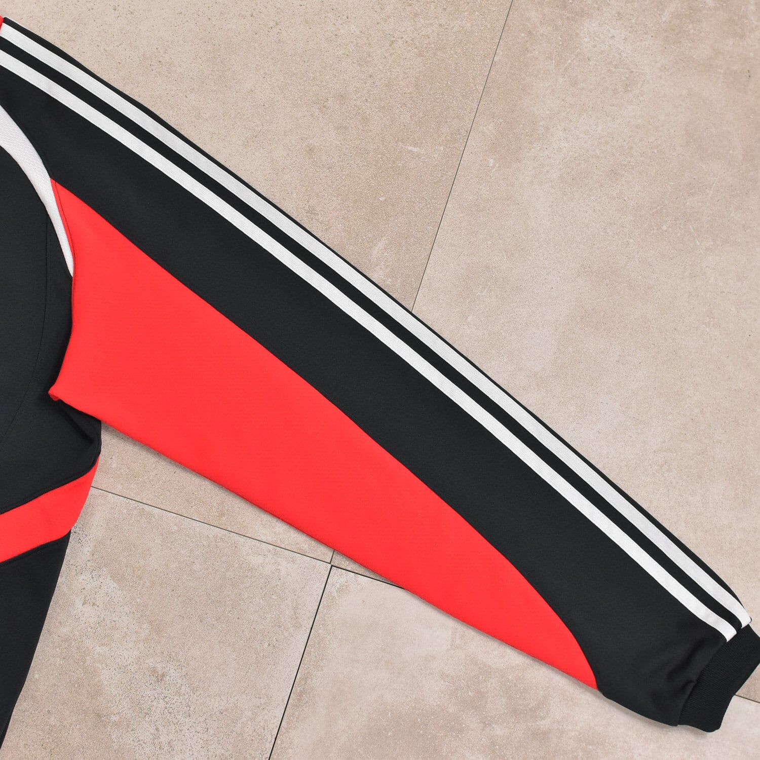 新品‼️ adidas （Clima365） ジャージ セットアップ adidas clima 365 ジャージ L セットアップ｜Yahoo!フリマ（旧