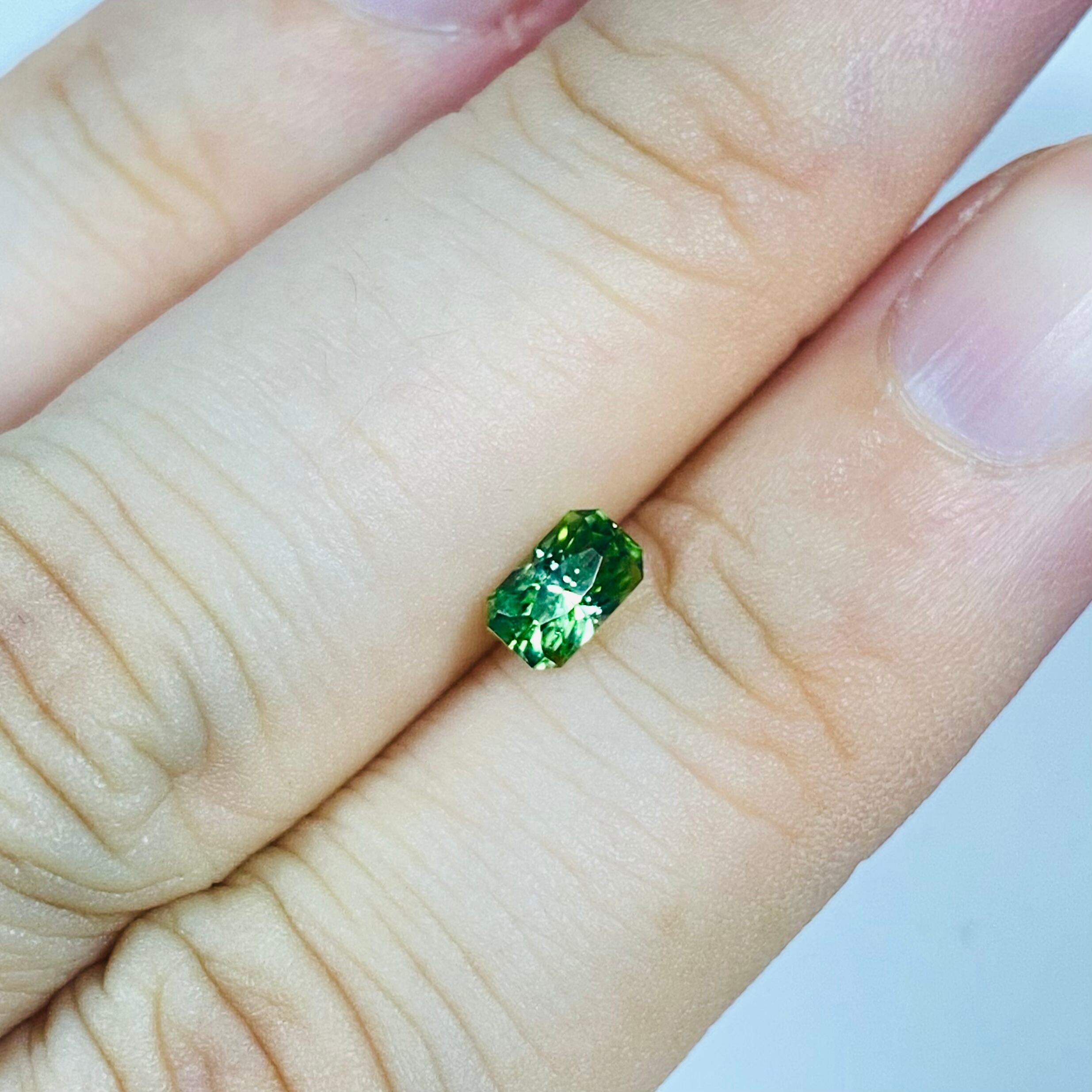 ジョンダイア氏カットのトルマリン