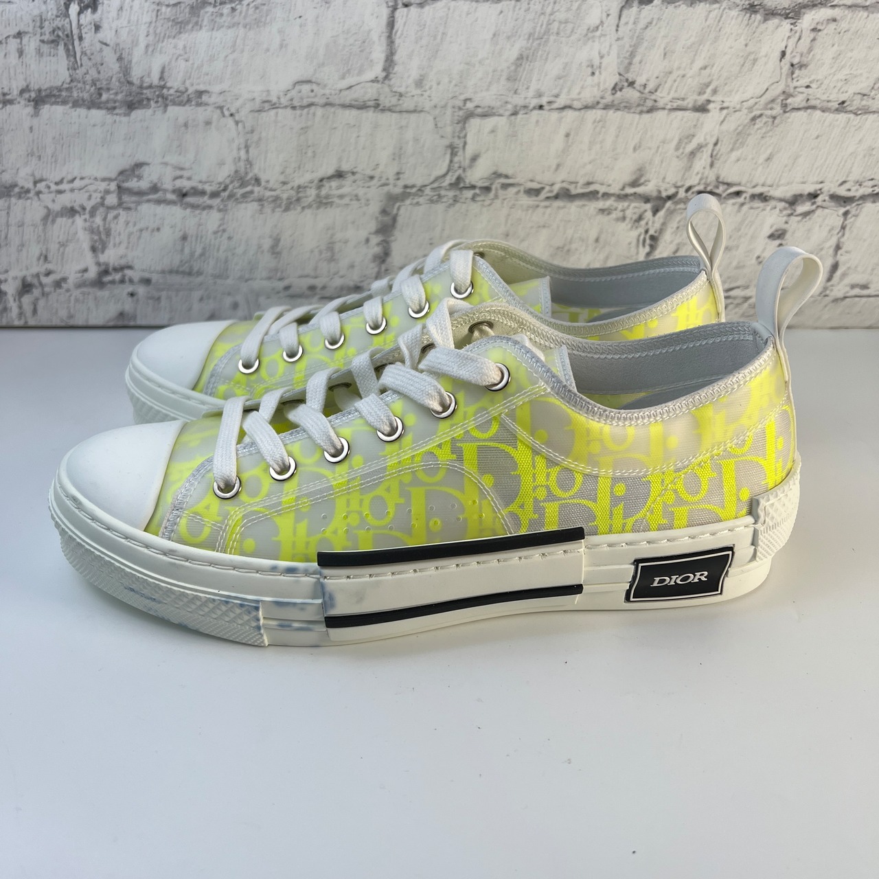 【最終処分SALE】Dior  スニーカー イエロー#40 A-8555