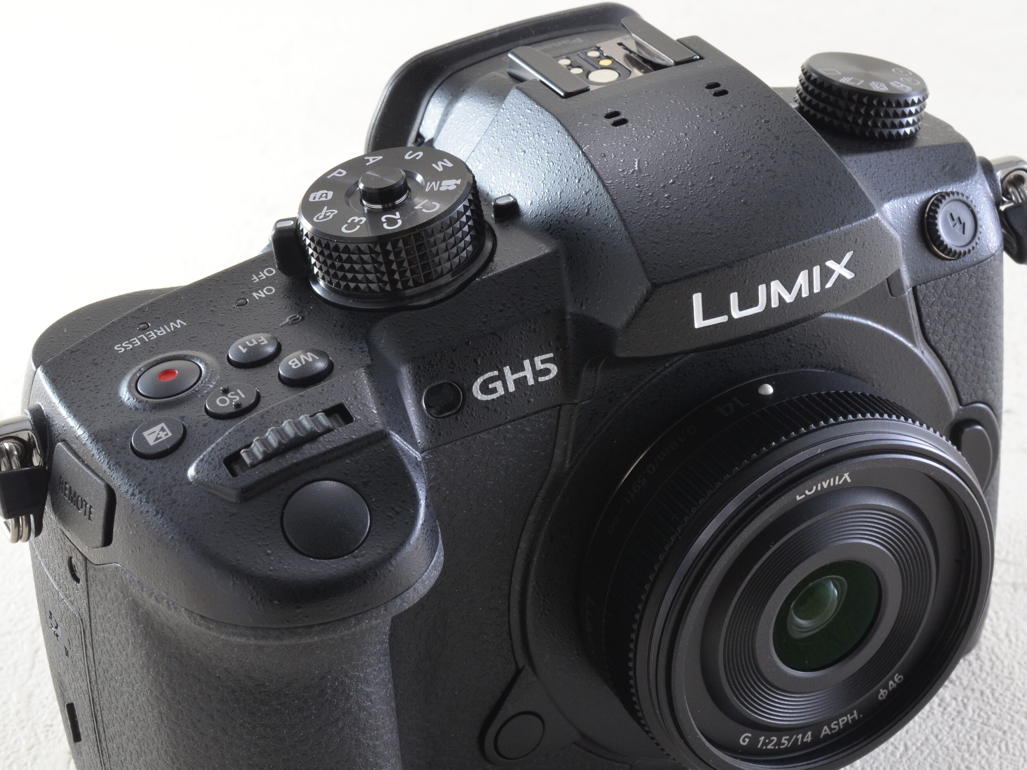 Panasonic LUMIX DC-GH5 / G 14mm F2.5 ASPH パナソニック(51650) | サンライズカメラ フィルムカメラ とオールドレンズ専門店 Panasonic LUMIX DC-GH5 / G 14mm F2.5 ASPH パナソニック(51650) | サンライズカメラ フィルムカメラ とオールドレンズ専門店