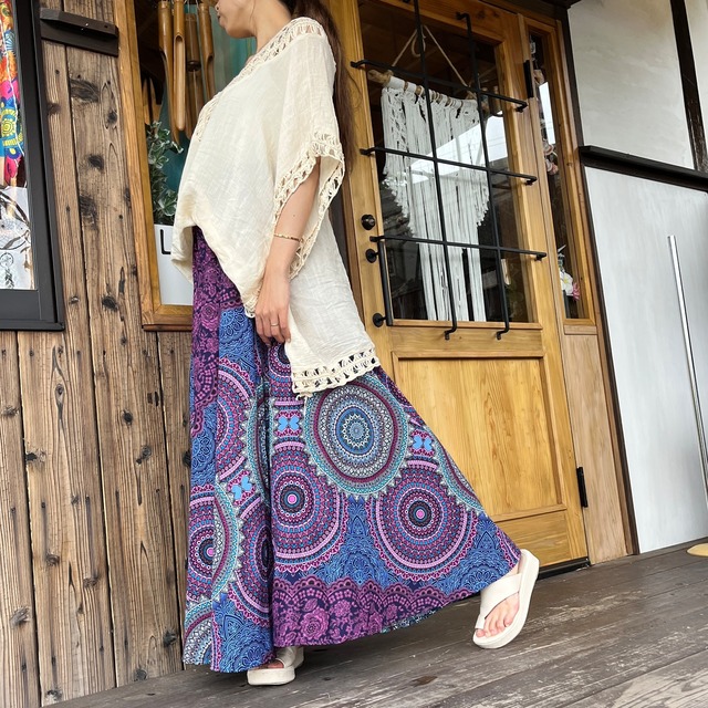 ワイドフレアパンツ