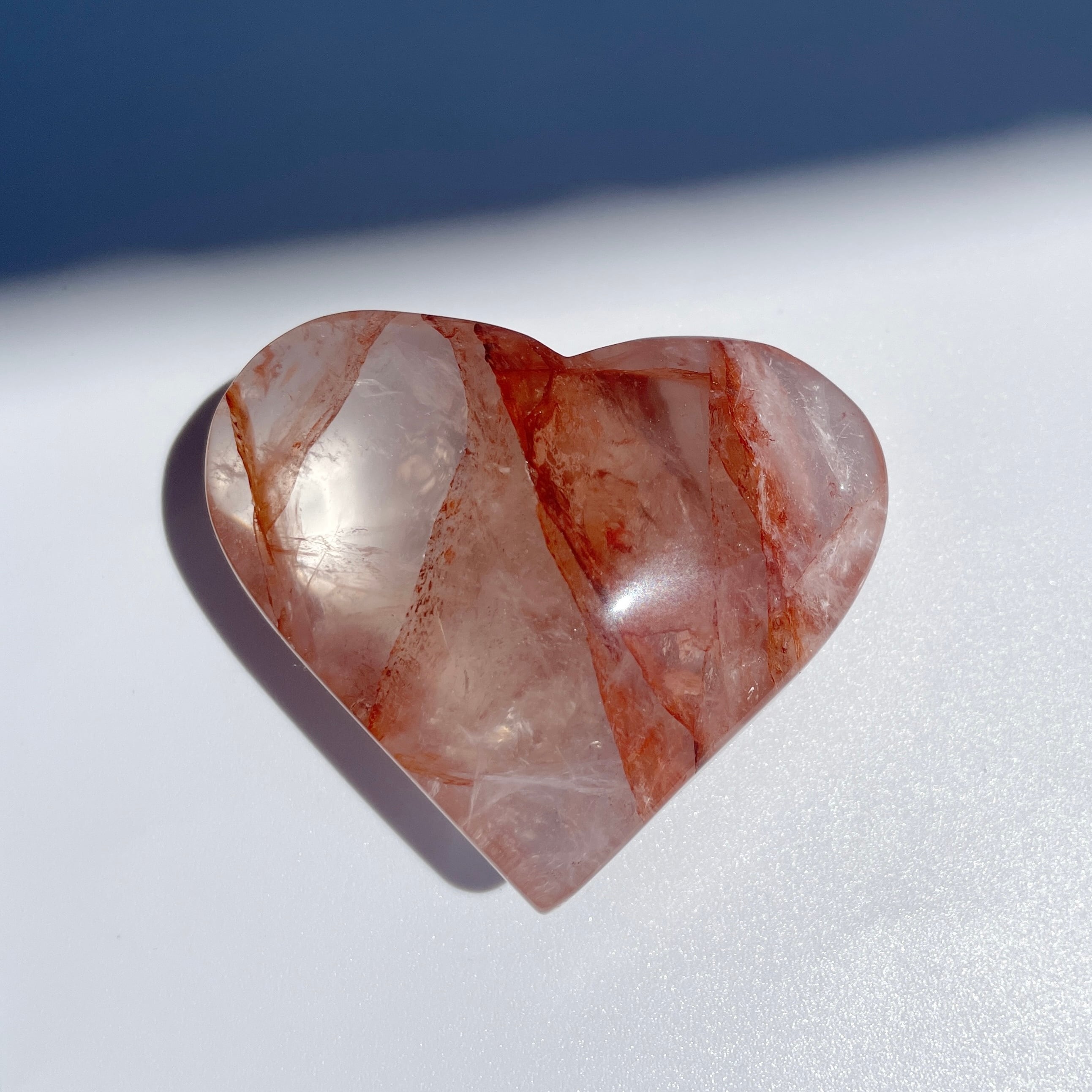 透明感◎ レッドヘマタイトクォーツ ハート型01◇Red Hematite Quartz