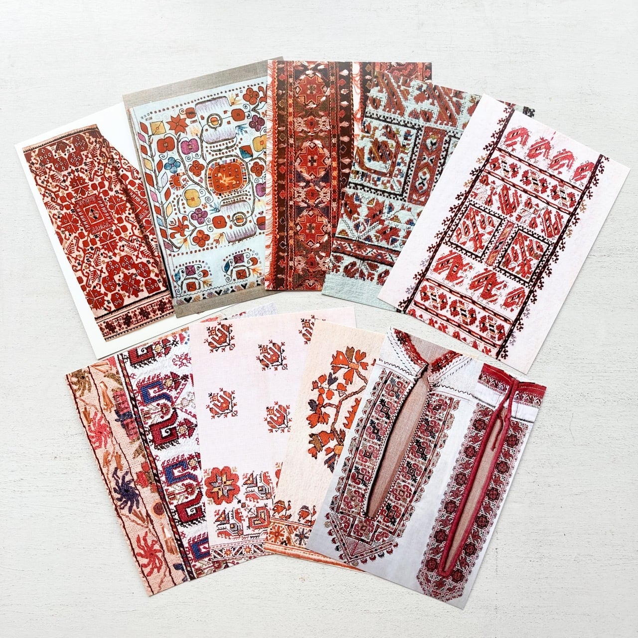ブルガリア　伝統刺繍のポストカードセット