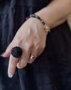 Écaille（エカイユ）ー 立体ドイツヴィンテージガラスのブラックリングセット