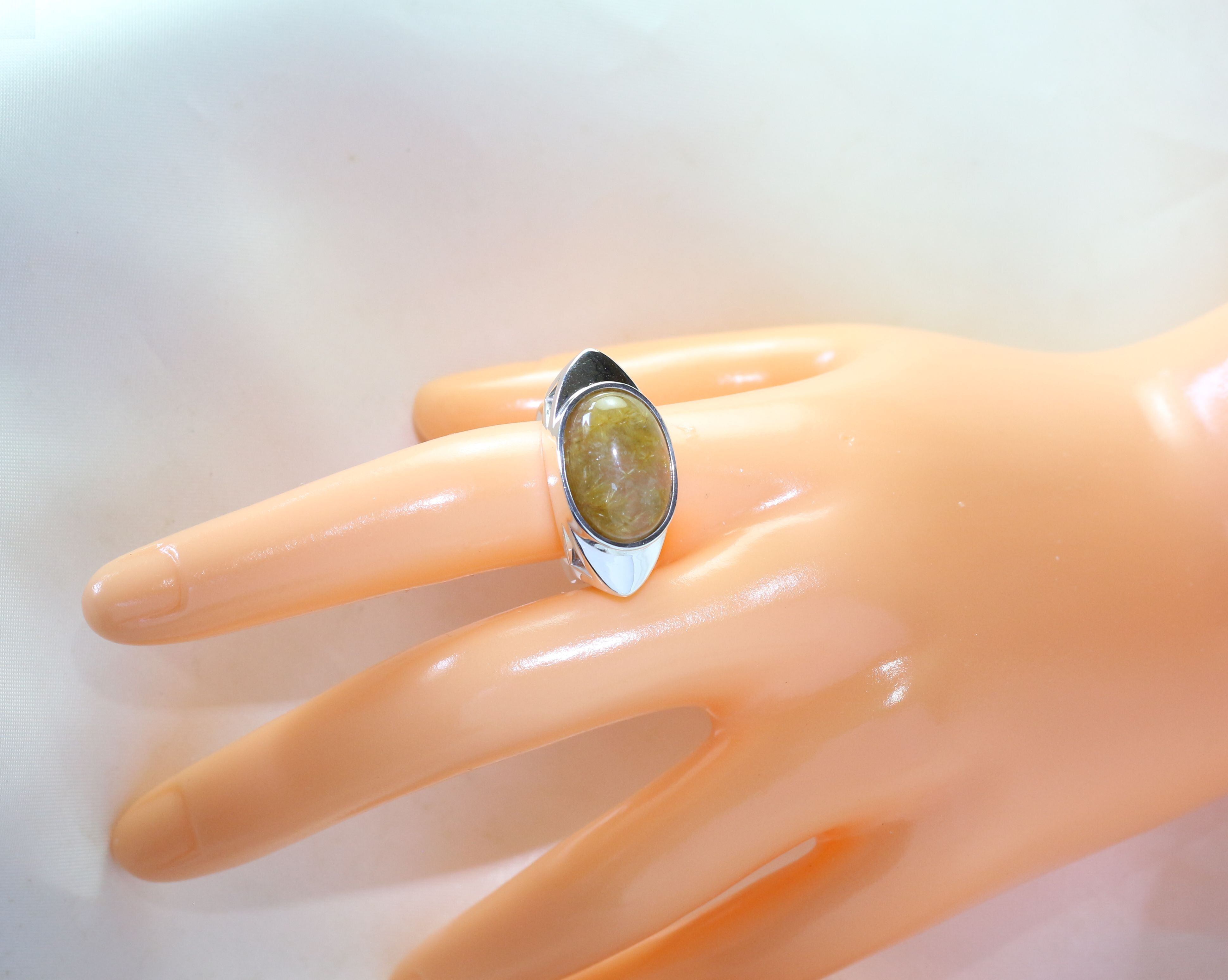 Sv925 フラワールチルクォーツリング 12.64ct | Atelier Ozaki