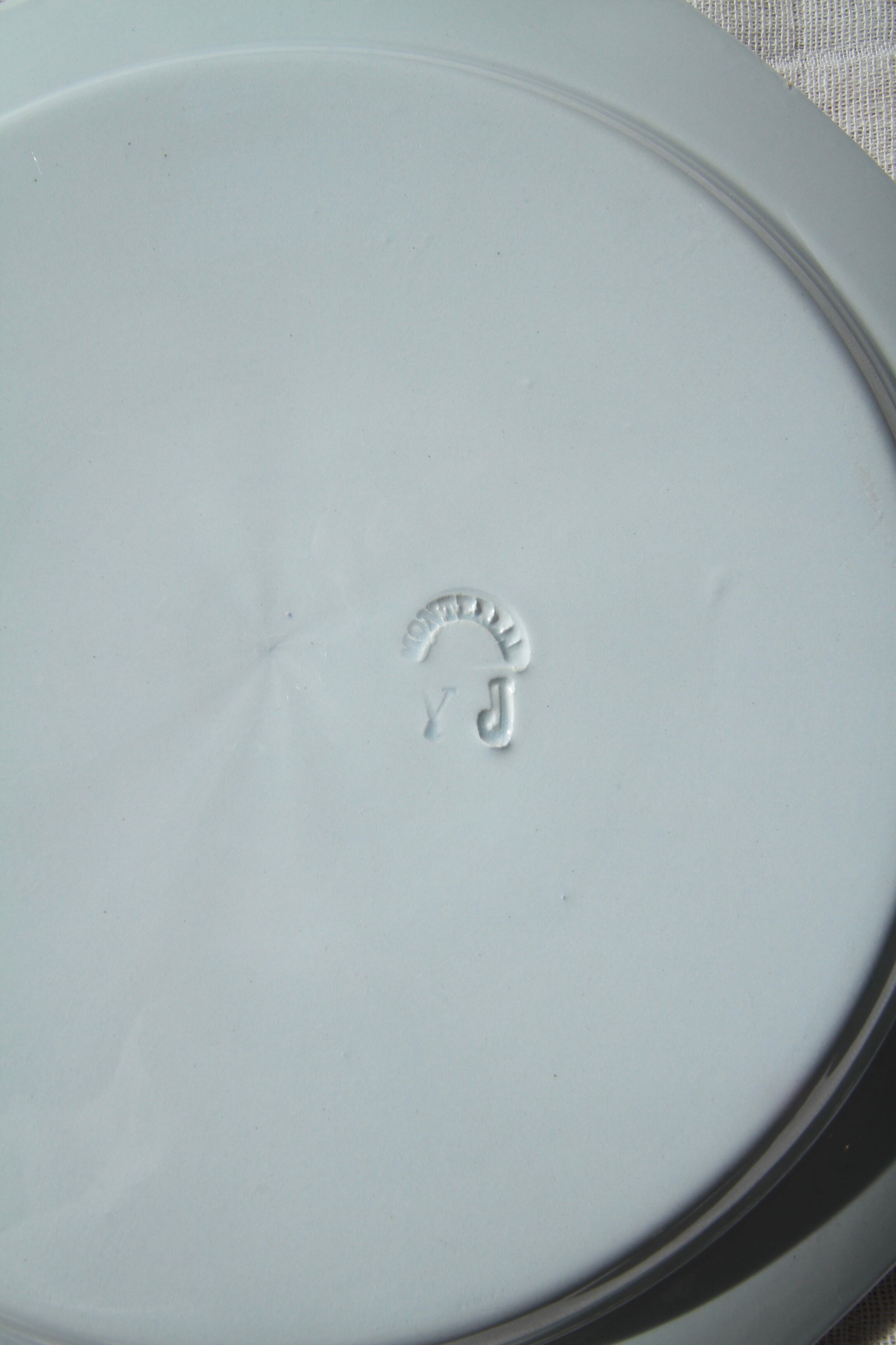 19th Century French MONTEREAU Octagonal Pearl Rim Plate – Pale