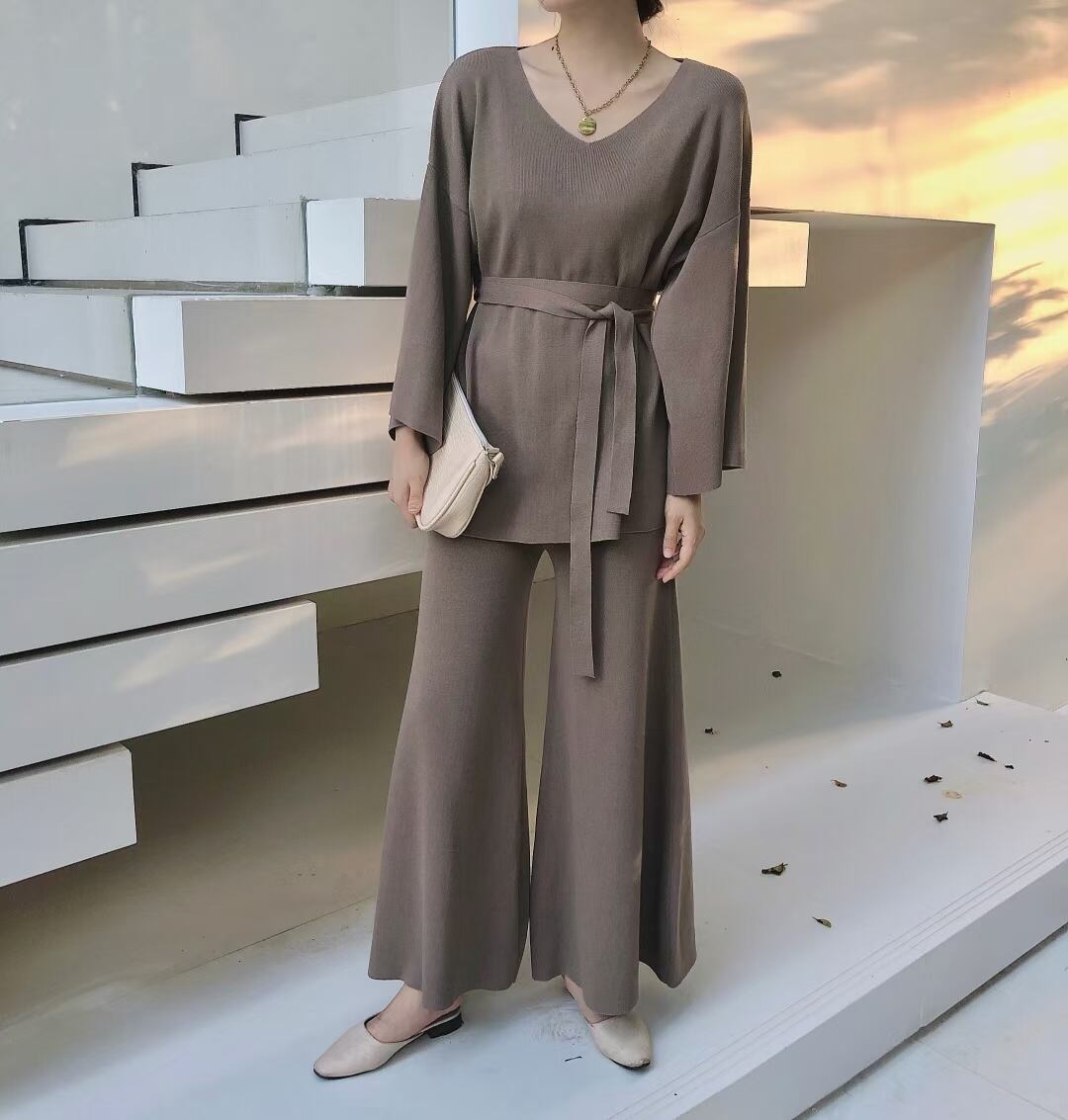 ベルト付き　ニットフレアワイドパンツセットアップ　AJ1050-D003