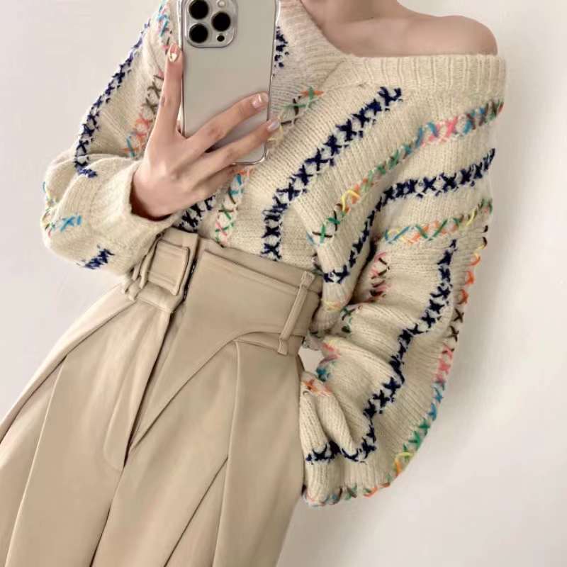 Vネックルーズニットトップス　AJ22231-6097