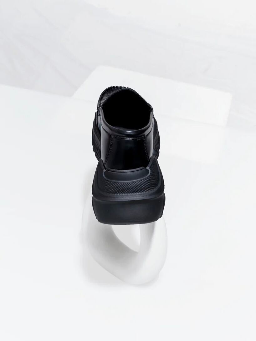 AKIKOAOKI アキコアオキ / REGULATED GRAVITY BLACK×BLACK(本革