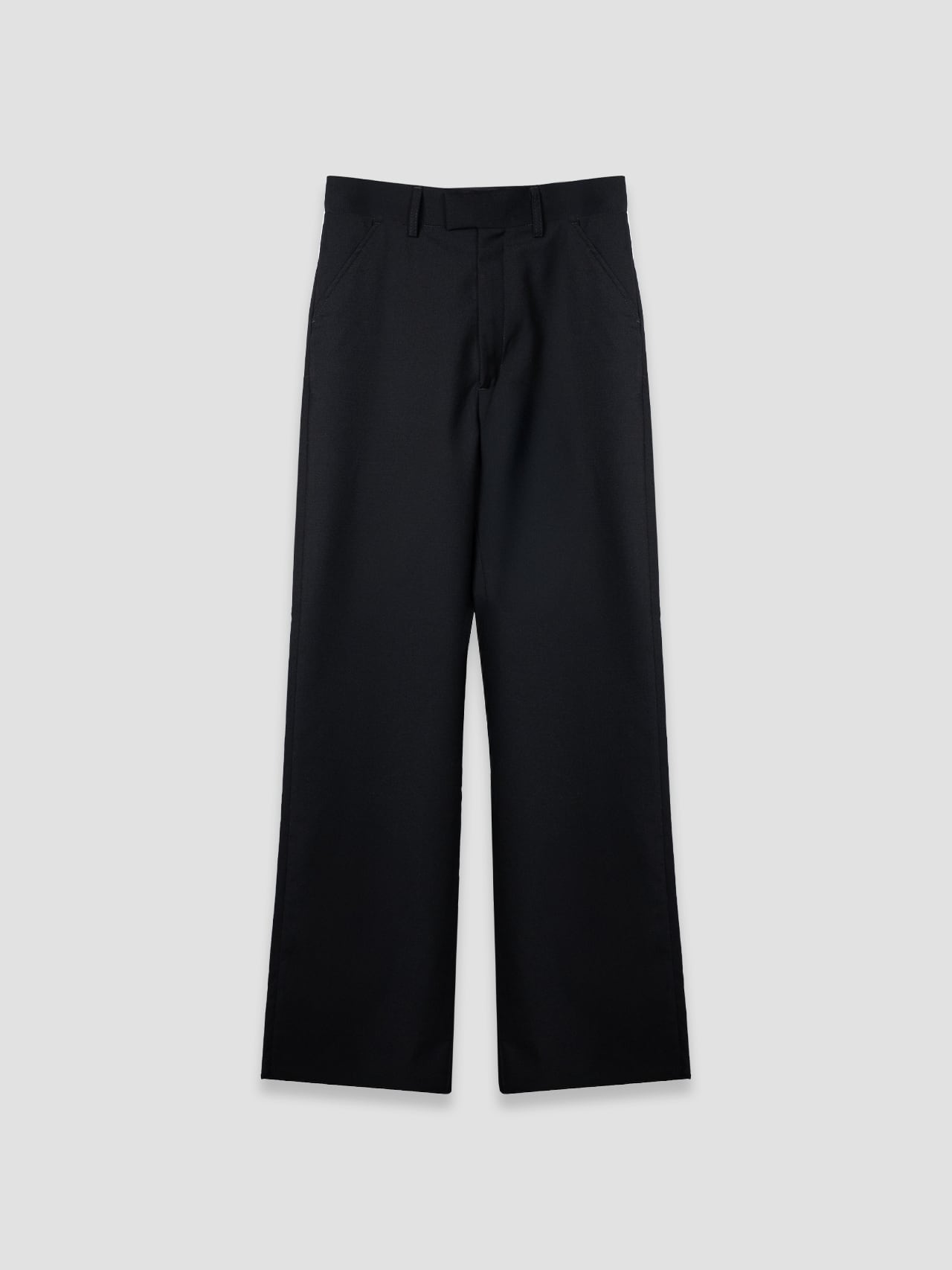 UNEEK BASEMNT - Discover independent style.