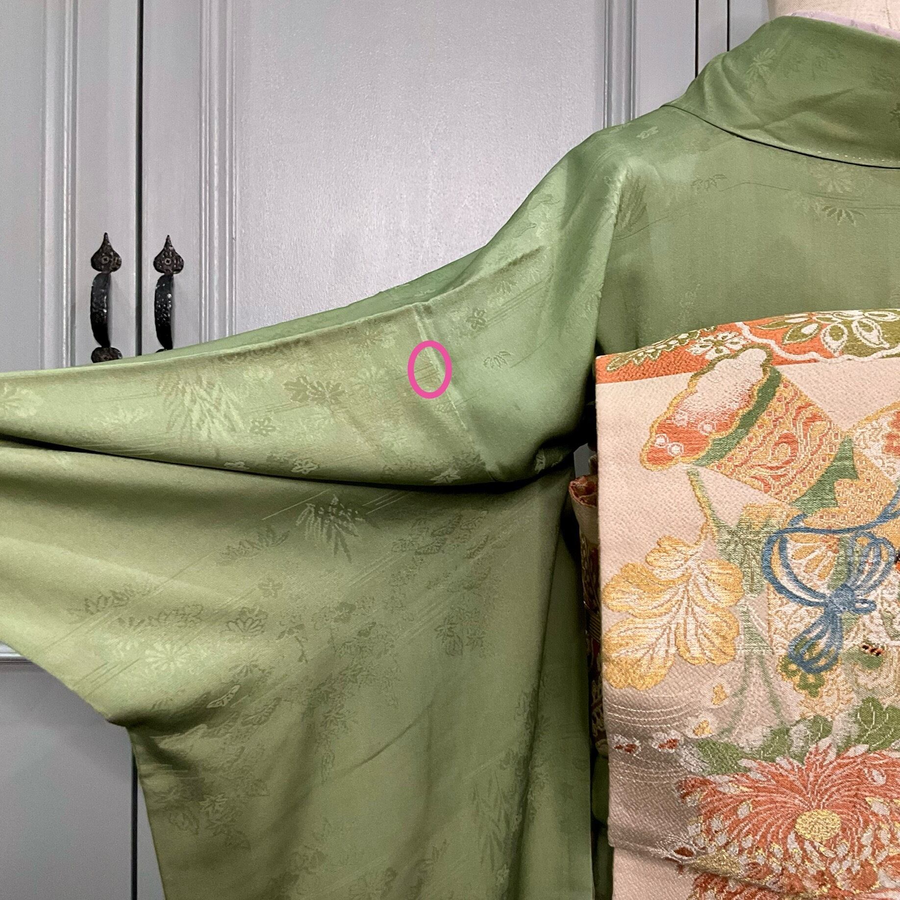 ★専用★未使用品 小紋 グリーンベージュ 桜花 身丈163cm裄丈70cm正絹 美品】 小紋 身丈163cm 裄丈65cm M 袷 やまと 桜 花びら ぼかし ピンク