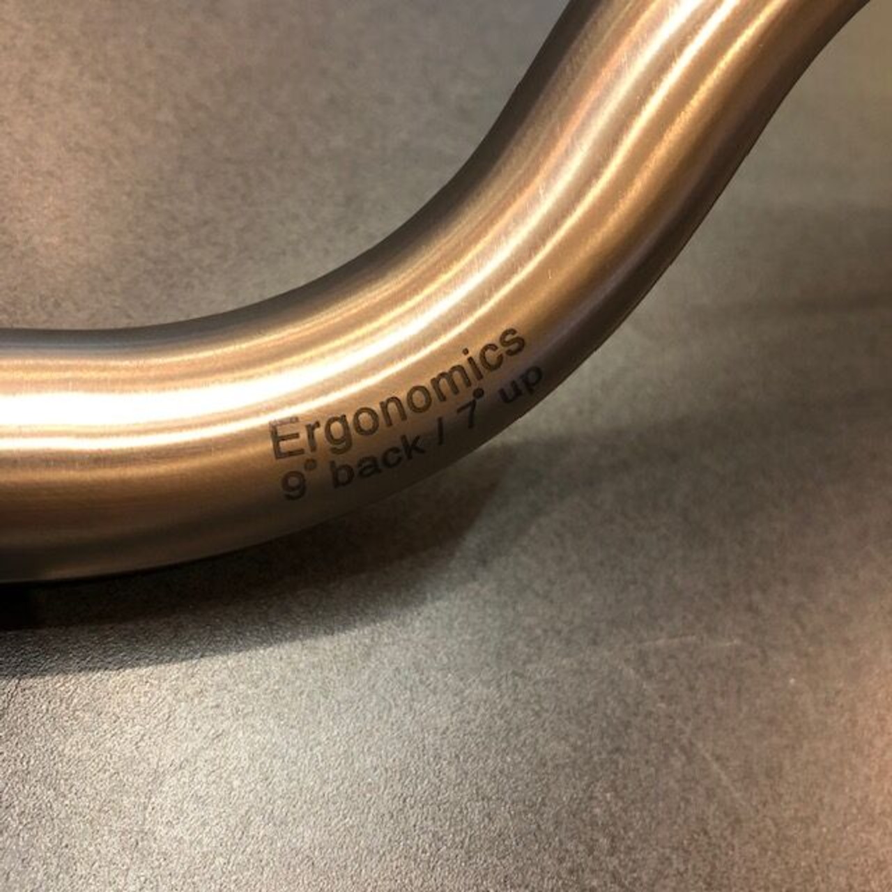 H&H Titanium Ergonomics Midrisebar【チタンカラー】