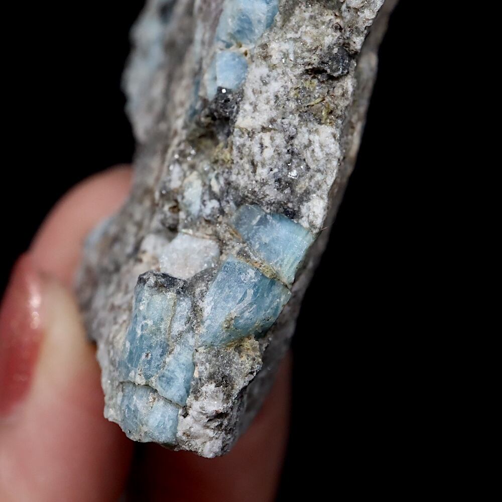 自主採掘！アクアマリン カリフォルニア産 58g AQ287 原石 鉱物 天然石