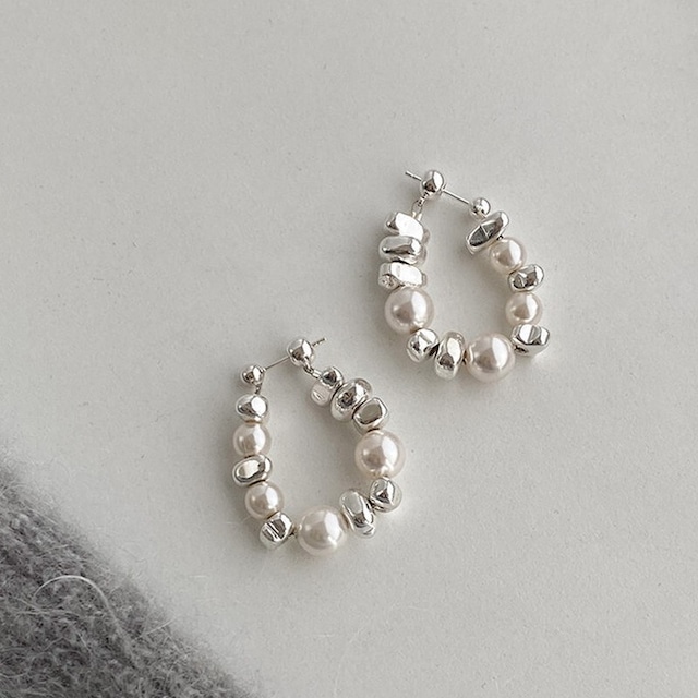 silver and pearl pierce 10951
