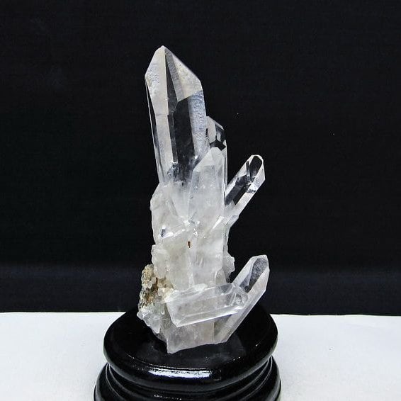 水晶 クラスター マダガスカル産 台座付属 水晶 原石 一点物 182-9374