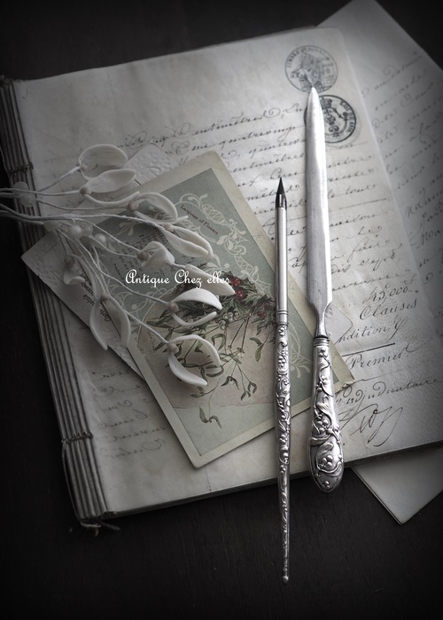 ヤドリギ模様   ペン＆ペーパーナイフのセット