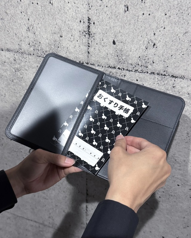 Dolly's Monogram Medicine Notebook Case - [おくすり手帳ケース]