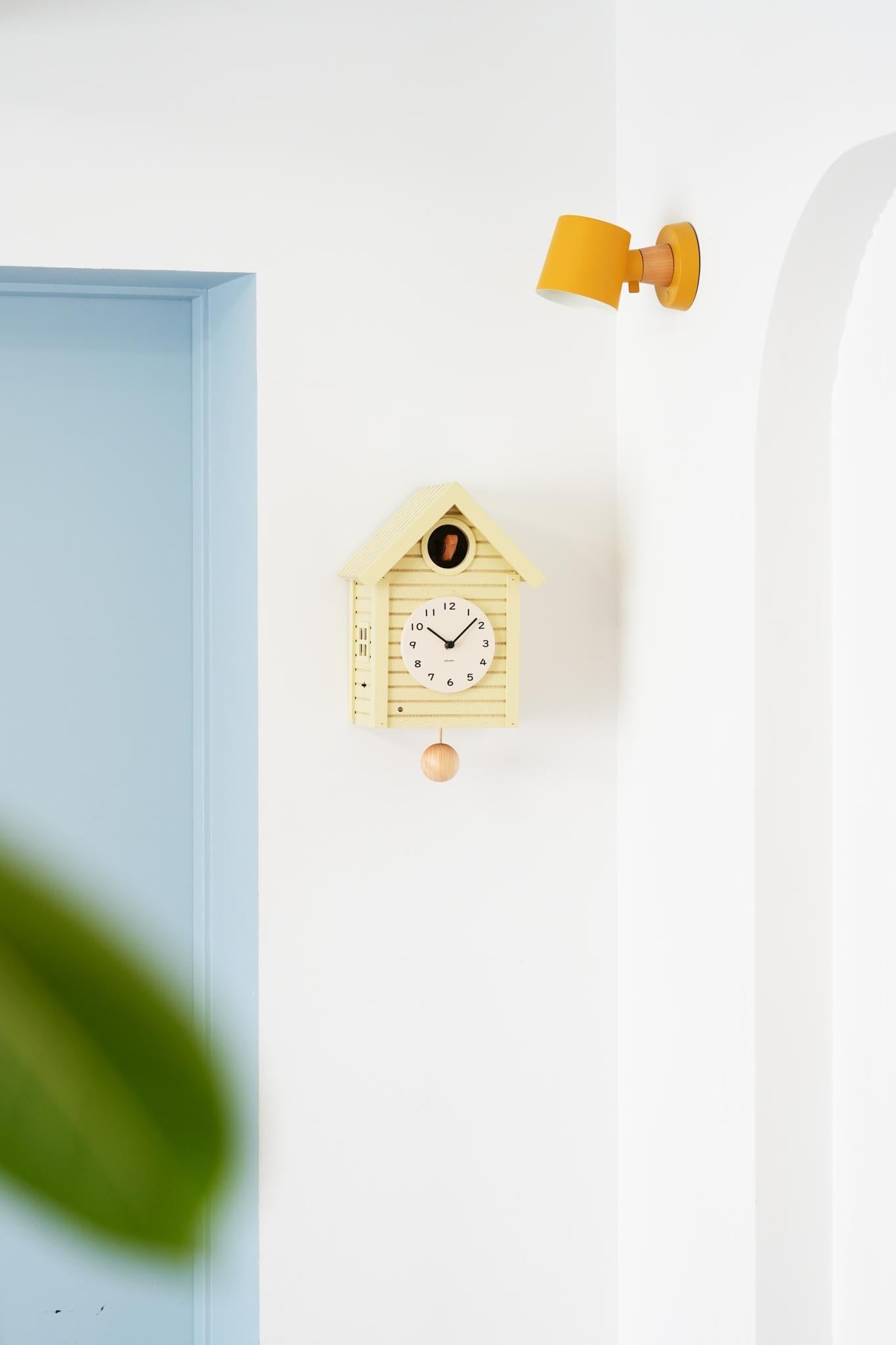 【定価132,300円】ドイツ製 Rombach & Haas NEW】鳩時計 Cuckoo CLOCK YELLOW | シャンブル【CHAMBRE】by