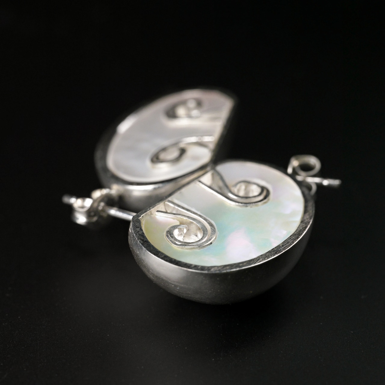 マッシュルーム アール・デコ ピアス(ペア)